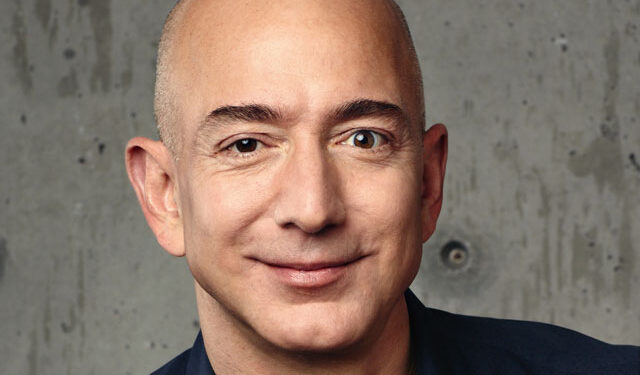 What Wrong Happened With Jeff Bezos' Eye? – Green Record