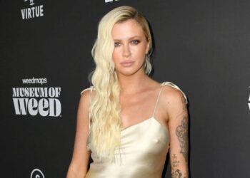 Ireland Baldwin Bio, Wiki, Age, Height, Salary and Net Worth