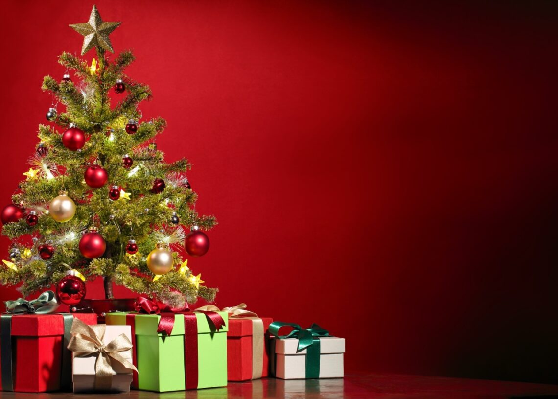 What is the Importance of Giving Gifts at Christmas? – Green Record