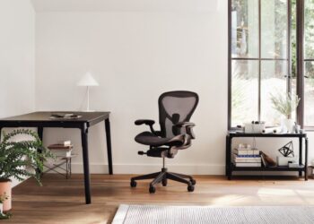 Used vs New Office Furniture