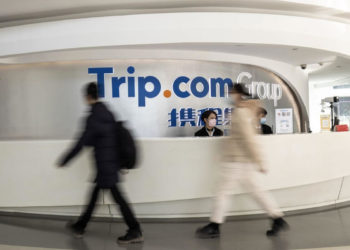 Sources Ctrip 1.09b Kong Usfiorettibloomberg
