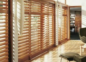 The Benefits of Choosing a Local Blinds Company Over a National Chain