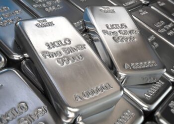 How Gold and Silver Influence Global Banking Stability
