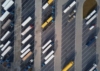 Truck Parking: Challenges, Solutions, and Best Practices for the Industry