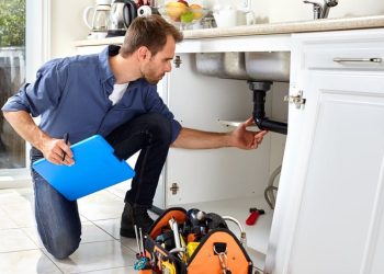 5 Signs It Is Time to Call in Pipework Contractors